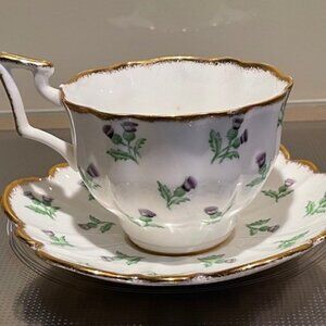 RARE Vtg. THISTLE SALISBURY FINE BONE CHINA Teacup & Saucer 1935 GOLD RIMS